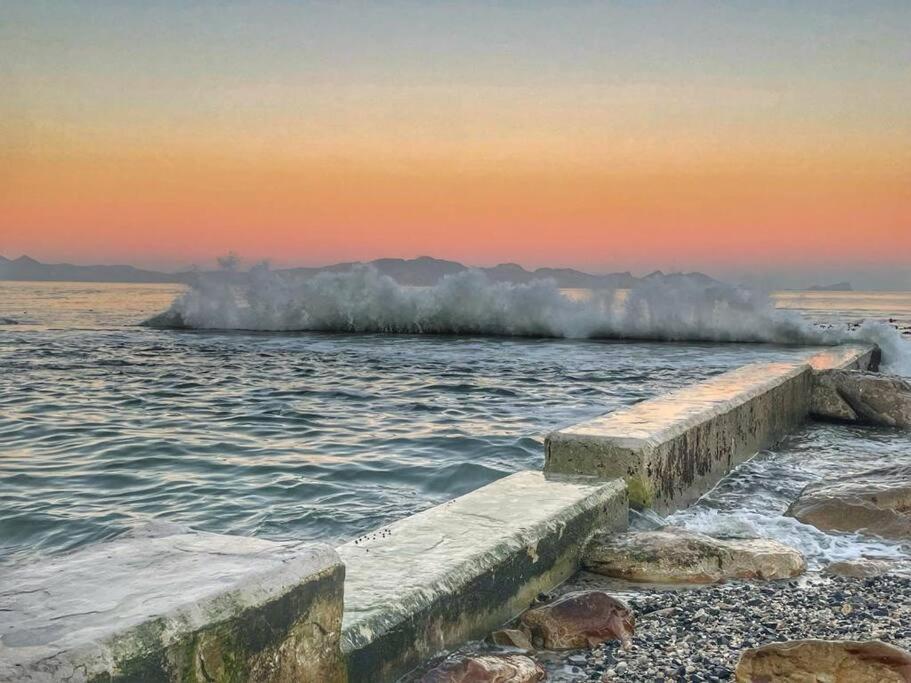 Cottage, Nine On Windsor, Kalk Bay, Cape Town Екстер'єр фото